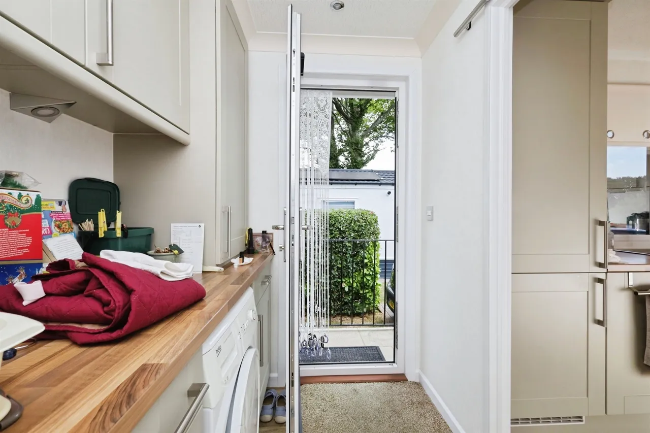 Deanland Wood Park, Golden Cross, Hailsham, photo 8