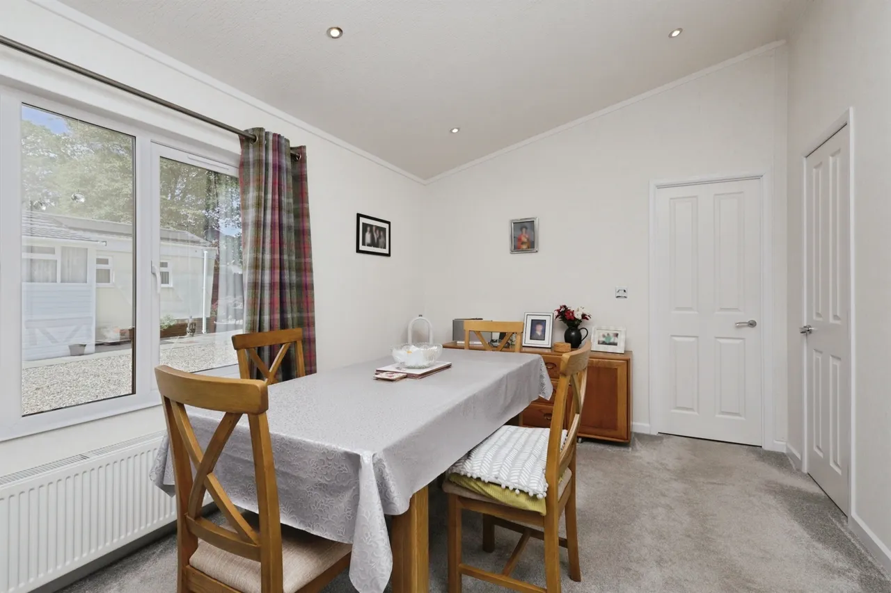 Deanland Wood Park, Golden Cross, Hailsham, photo 5