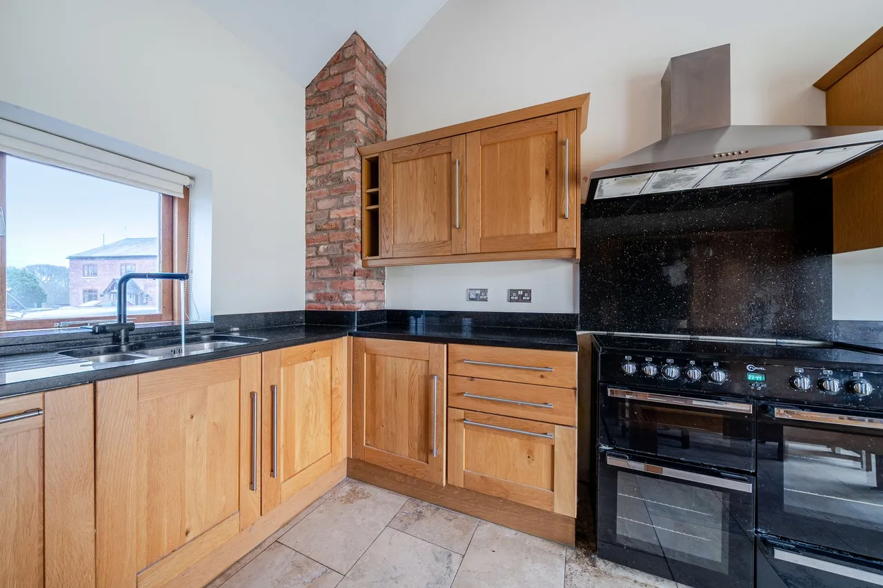 Middlefield Farm Hall Lane, Bold, St. Helens, St. Helens, WA9 4SN, photo 6