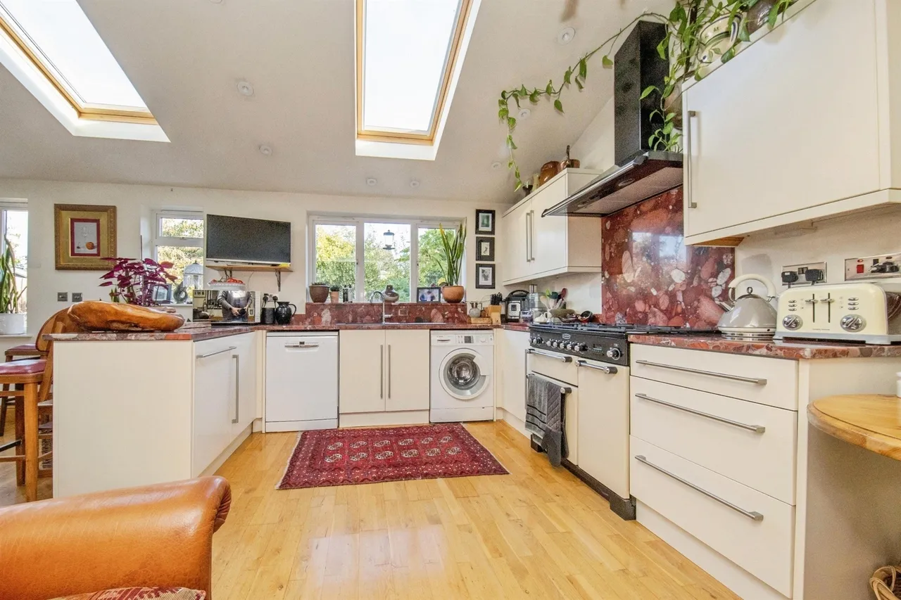 Ickworth Crescent, Rushmere St. Andrew, IP4, photo 11