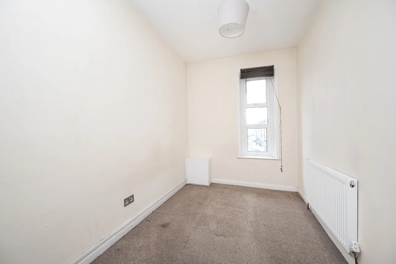 Flat 2, 326 Mare Street, London, photo 3