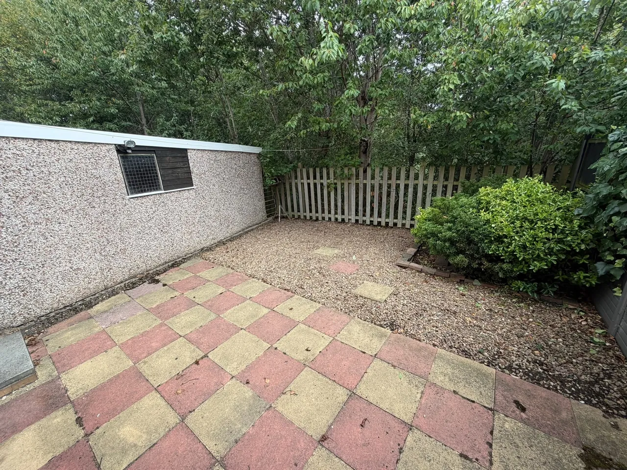 Woodlands Close, HUDDERSFIELD, photo 10