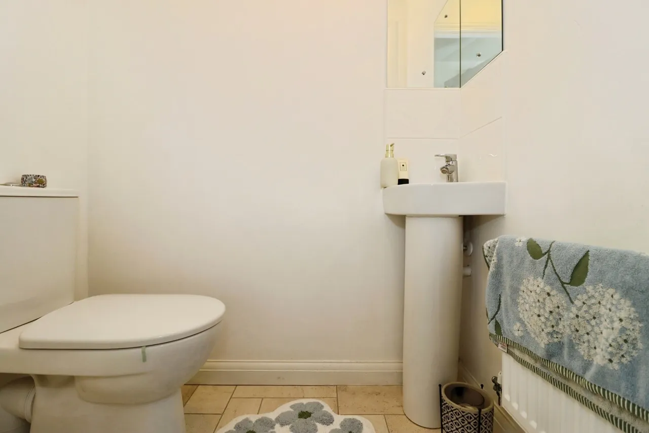 Clayhill Drive, Yate, Bristol, Gloucestershire, BS37, photo 14
