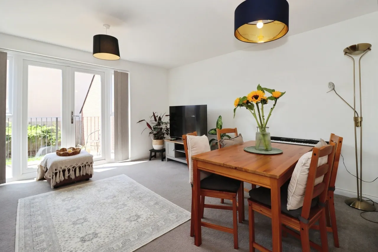 Clayhill Drive, Yate, Bristol, Gloucestershire, BS37, photo 3