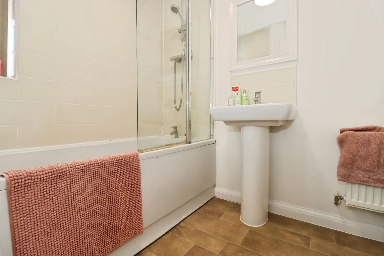 Clayhill Drive, Yate, Bristol, Gloucestershire, BS37, photo 11
