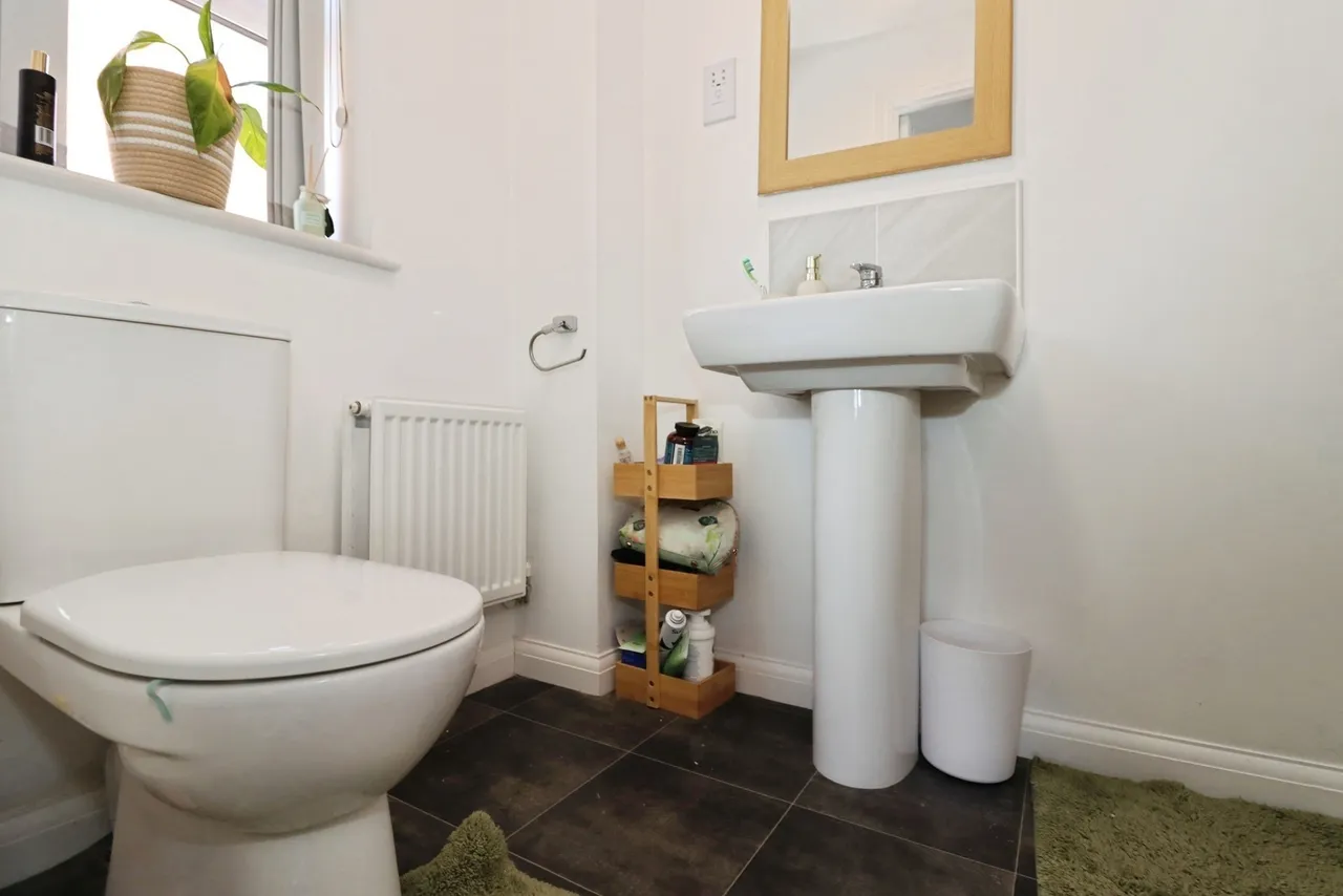 Clayhill Drive, Yate, Bristol, Gloucestershire, BS37, photo 15
