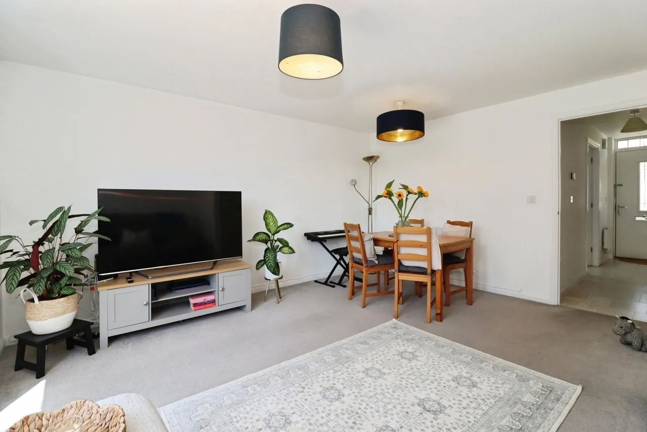 Clayhill Drive, Yate, Bristol, Gloucestershire, BS37, photo 2