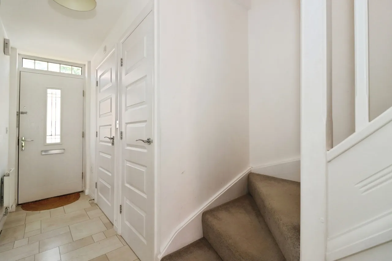 Clayhill Drive, Yate, Bristol, Gloucestershire, BS37, photo 17