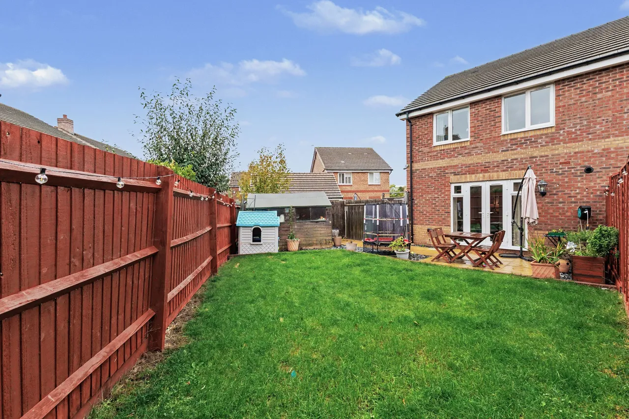 Gorse Fields, Pershore, WR10, photo 15