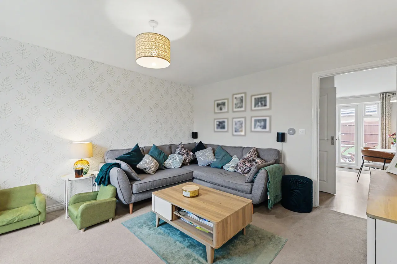 Gorse Fields, Pershore, WR10, photo 5