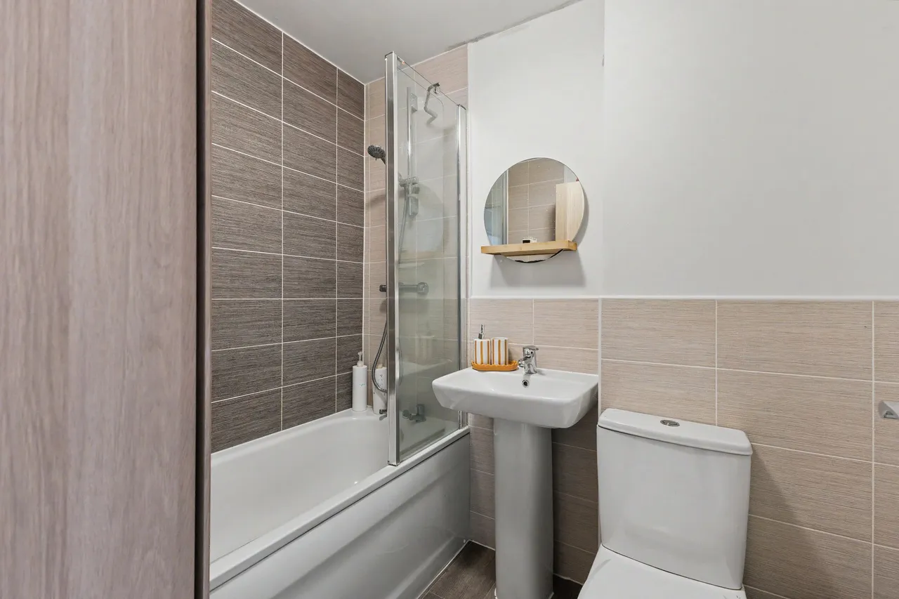 Gorse Fields, Pershore, WR10, photo 14