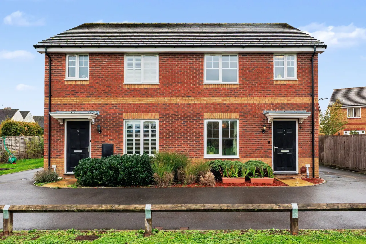 Gorse Fields, Pershore, WR10, photo 17