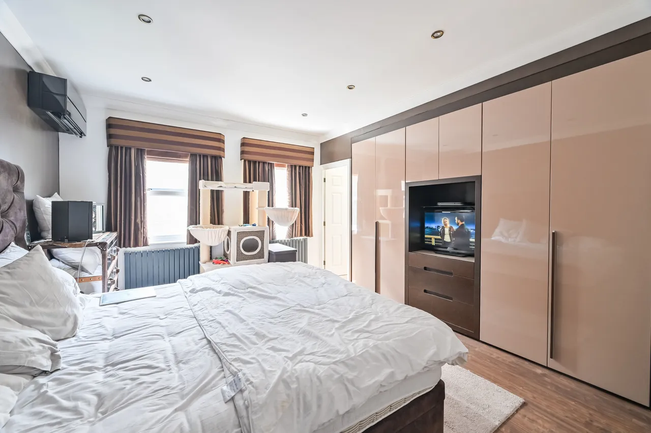 16 Lockesfield Place, London, photo 8
