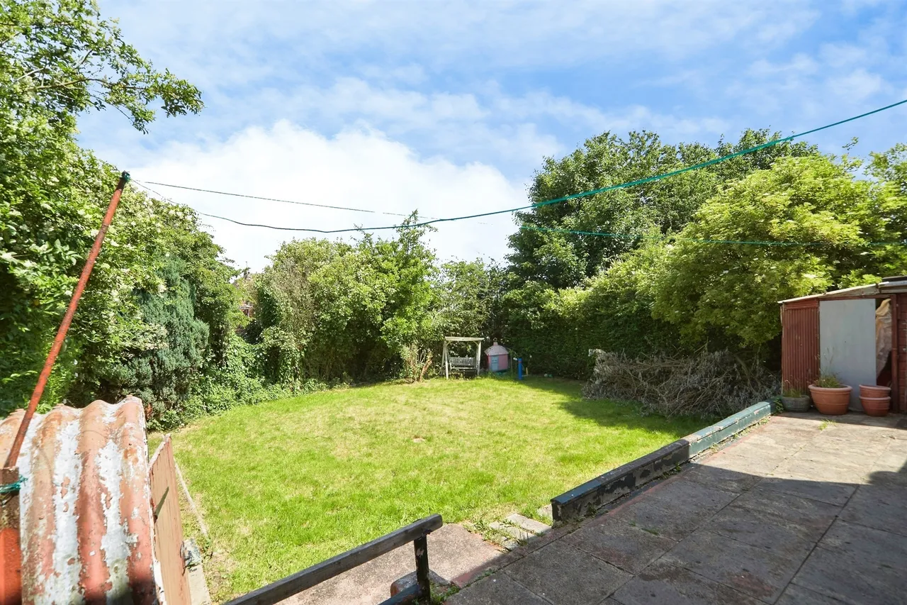 Hollin Park Road, Leeds, LS8, photo 15
