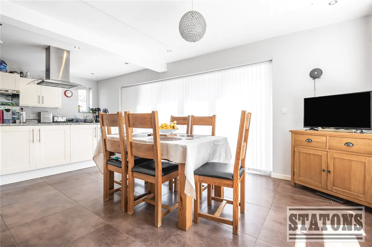 Heath Road, Potters Bar, Hertfordshire, EN6 1LW, photo 7