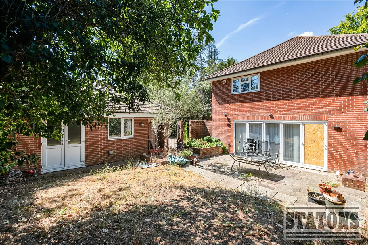 Heath Road, Potters Bar, Hertfordshire, EN6 1LW, photo 20