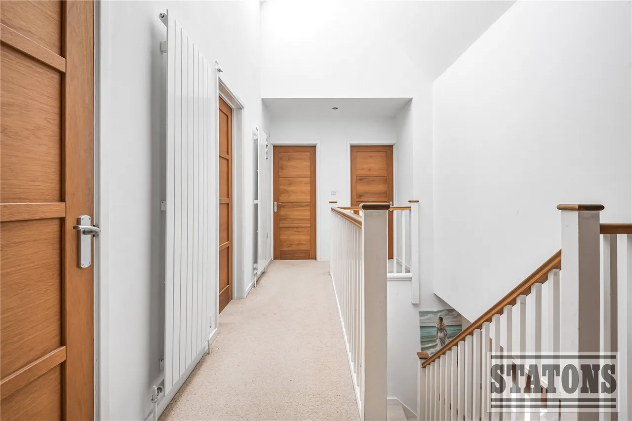 Heath Road, Potters Bar, Hertfordshire, EN6 1LW, photo 12