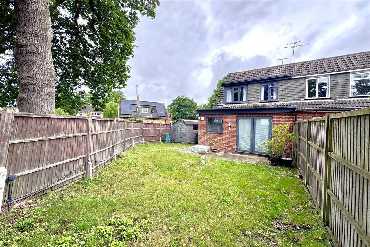 Harvey Road, Farnborough, Hampshire, GU14 9TW, photo 11