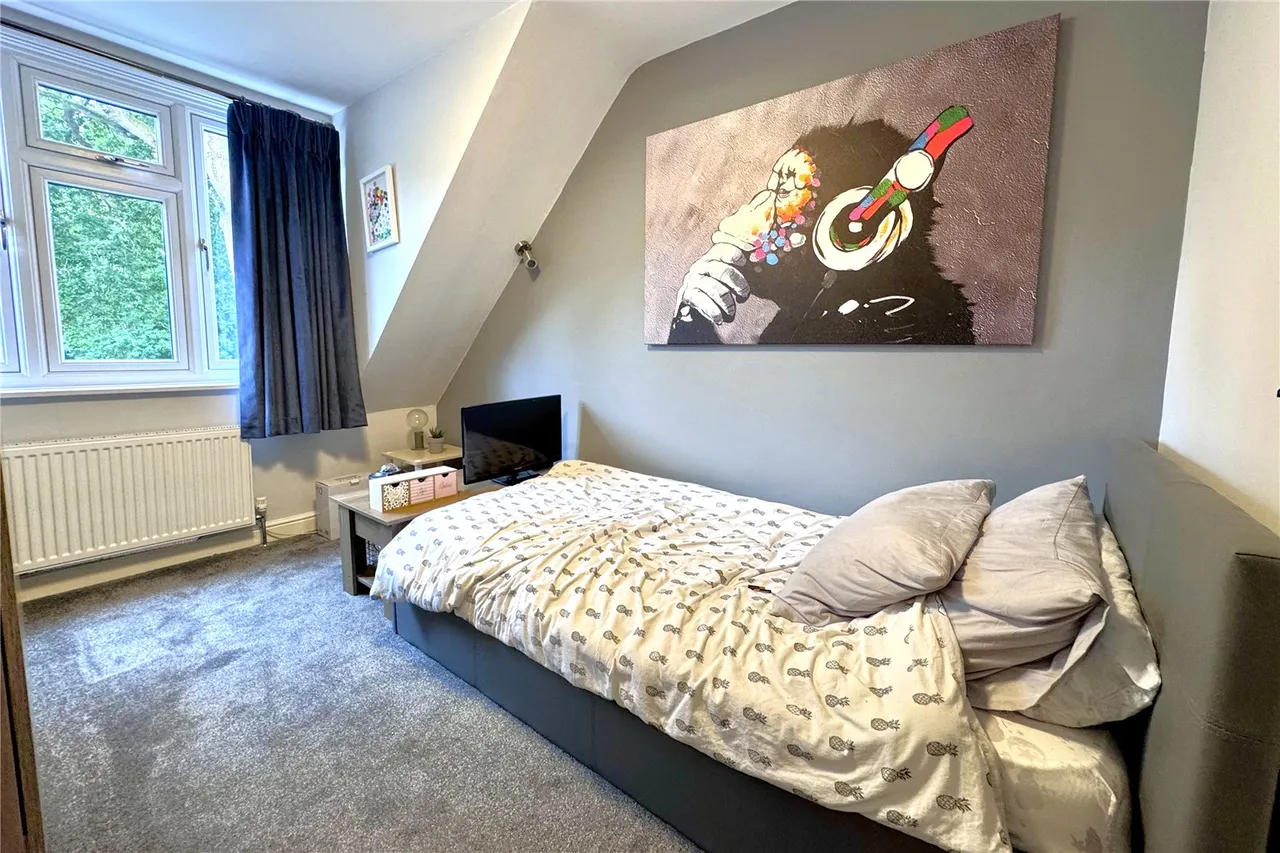 Harvey Road, Farnborough, Hampshire, GU14 9TW, photo 7