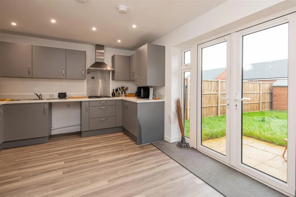 Spindleberry Avenue, Wellingborough, photo 5