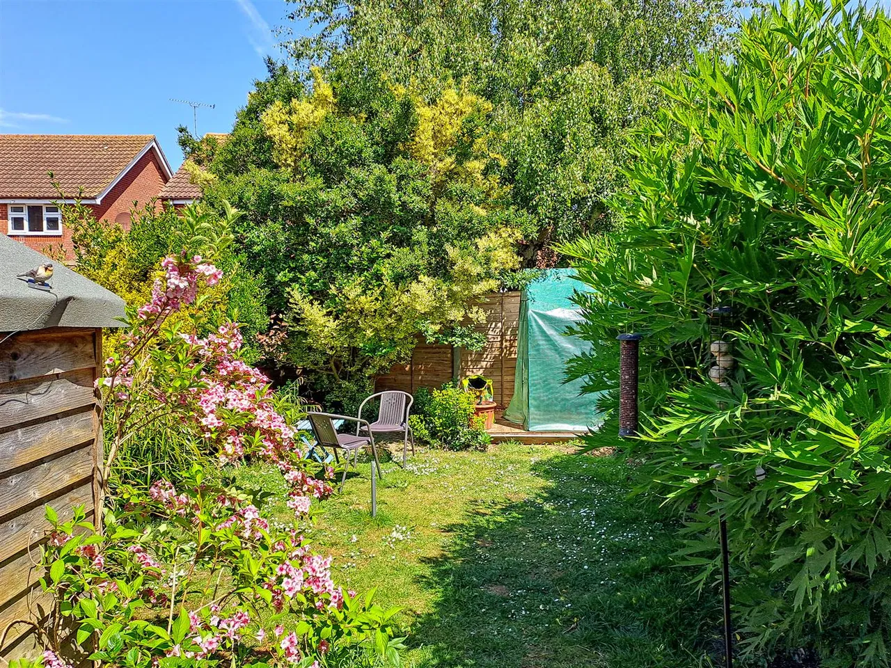 Dawtrey Close, Rustington, photo 4