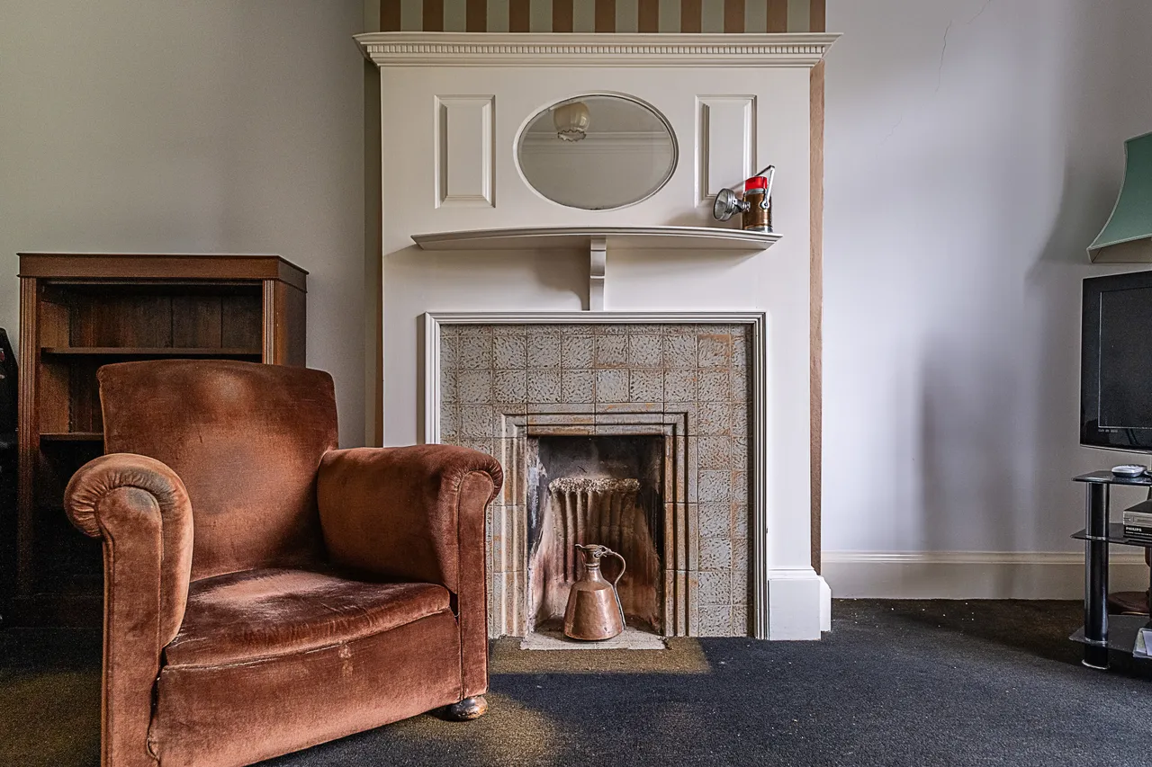 Elmfield Avenue, Teddington, TW11, photo 13