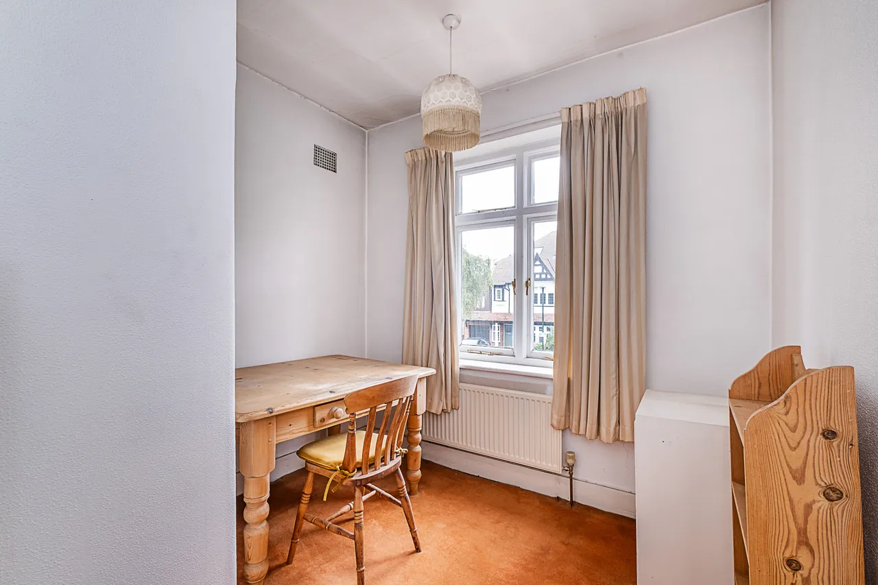 Elmfield Avenue, Teddington, TW11, photo 10