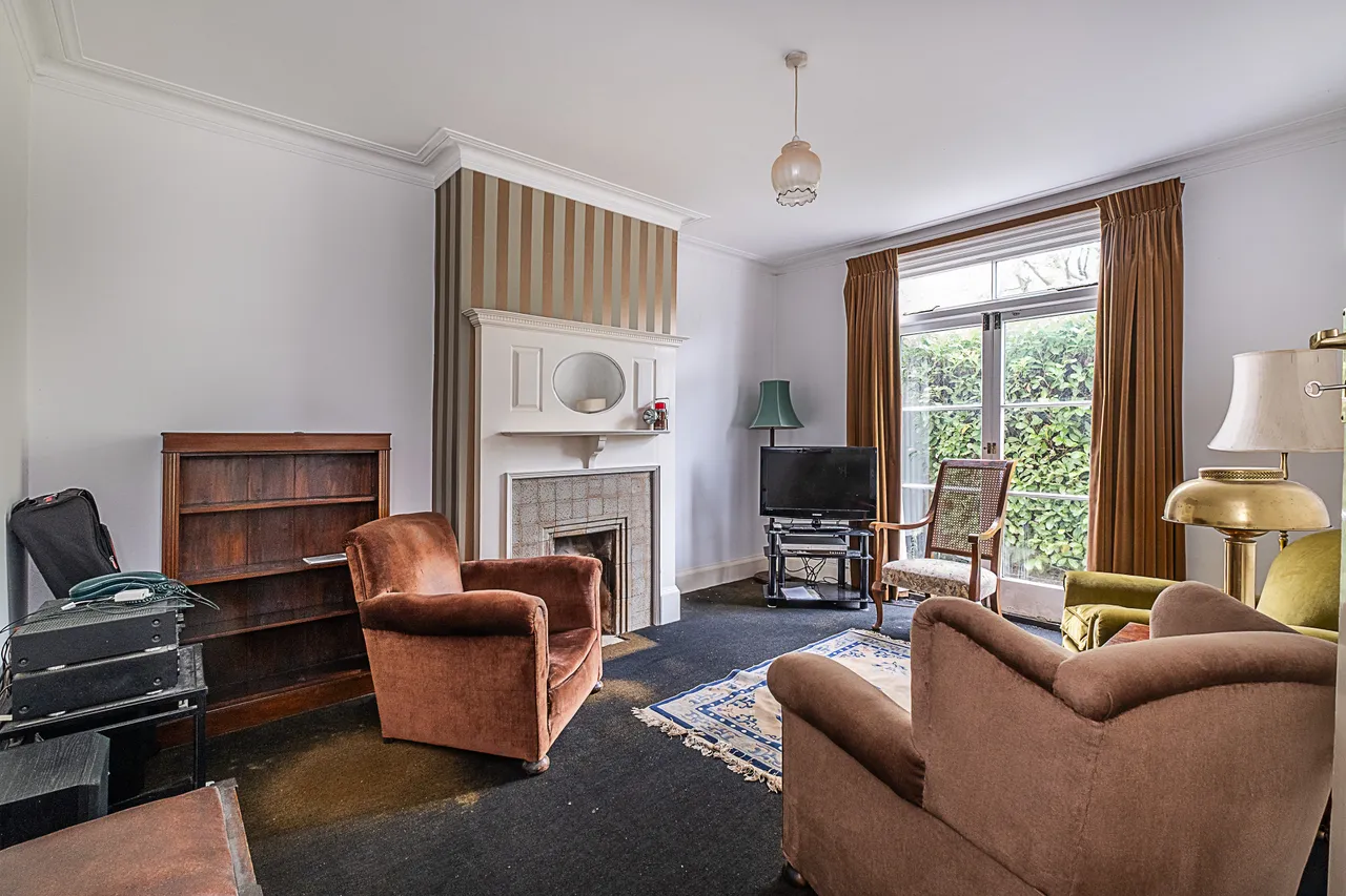 Elmfield Avenue, Teddington, TW11, photo 3