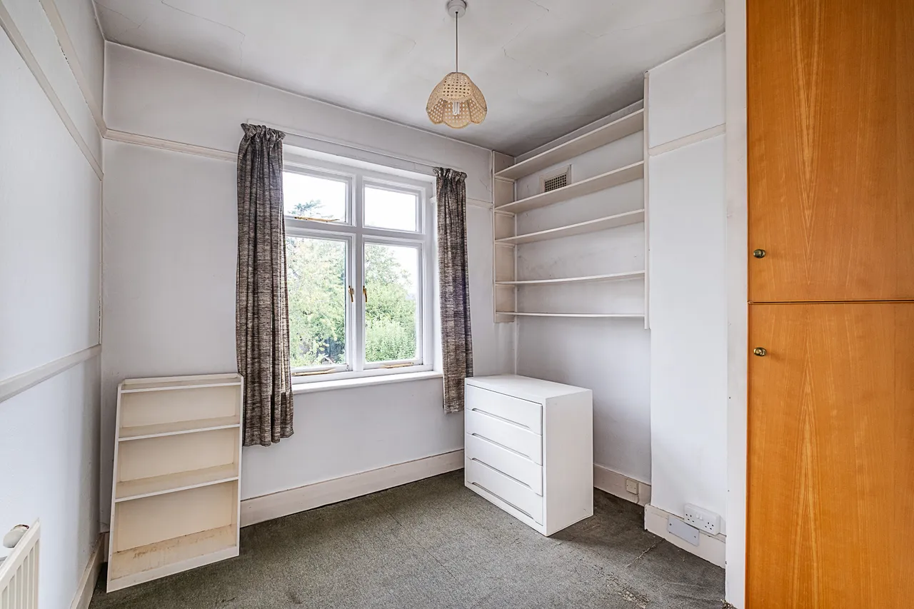 Elmfield Avenue, Teddington, TW11, photo 8