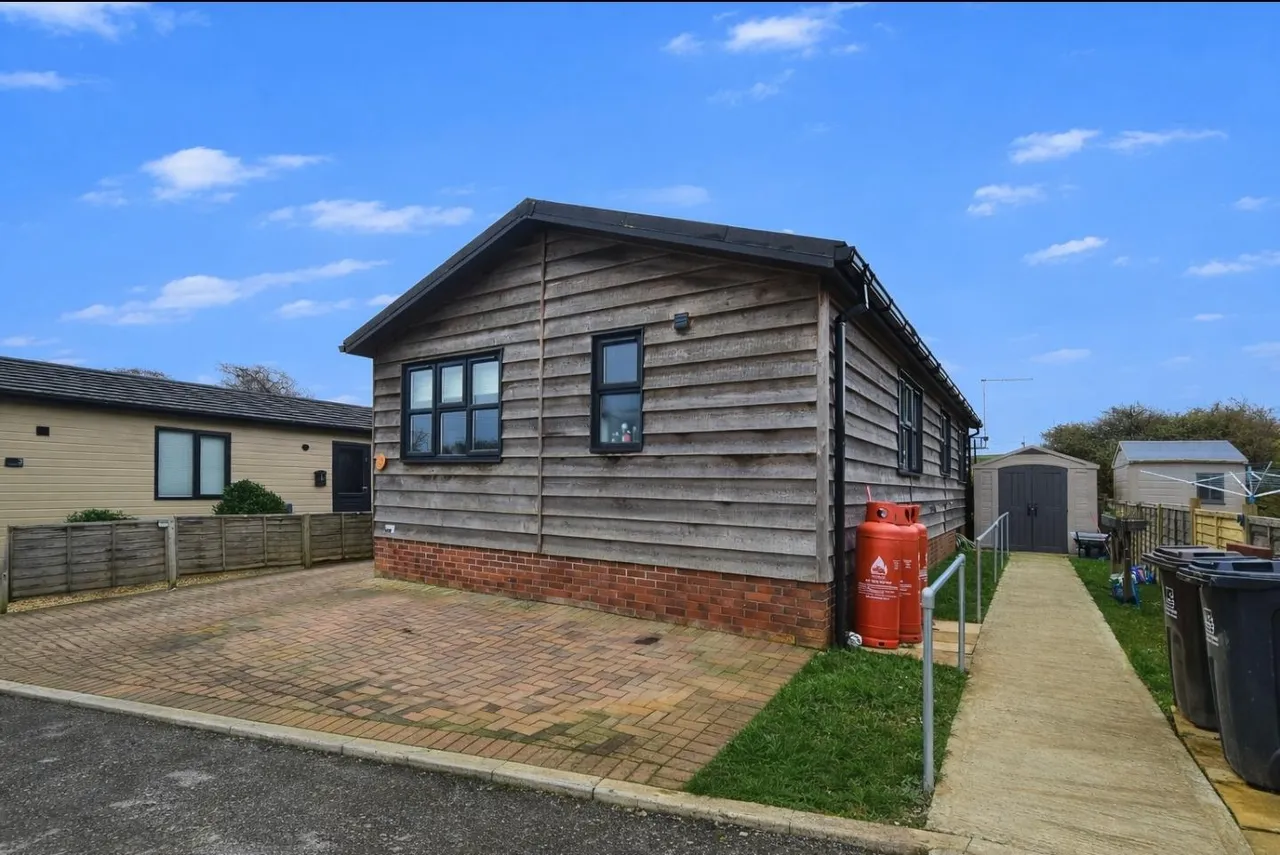 Plymouth, PL7, photo 2