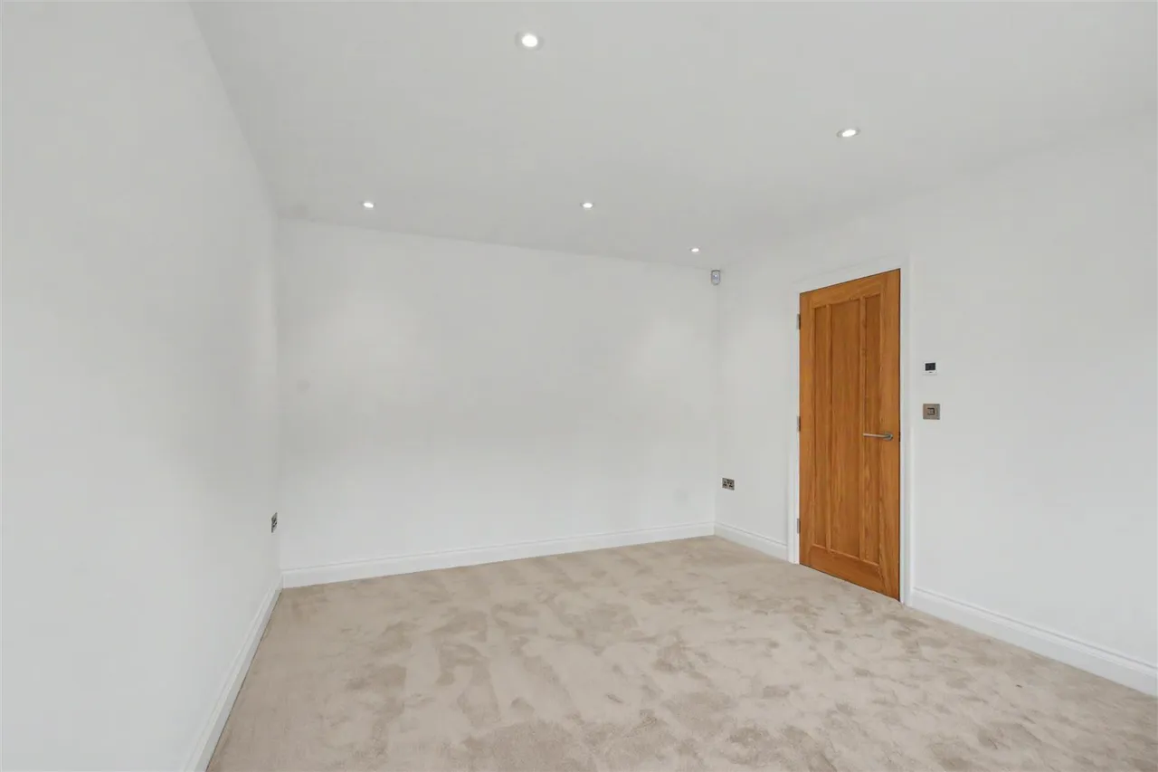 Devonshire Drive, Eastwood, NG16, photo 7