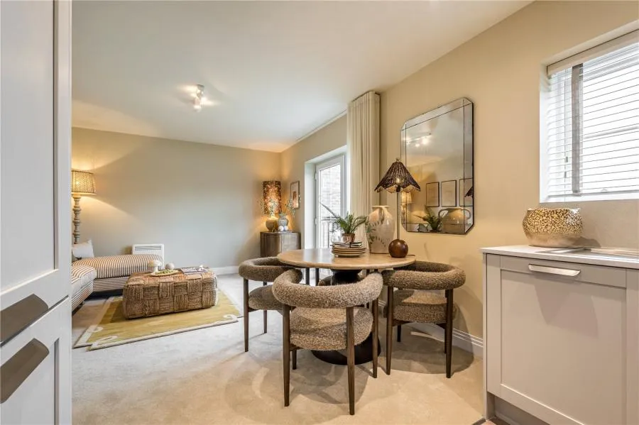 2 bed flat for sale, Manor Lane, Maidenhead, SL6