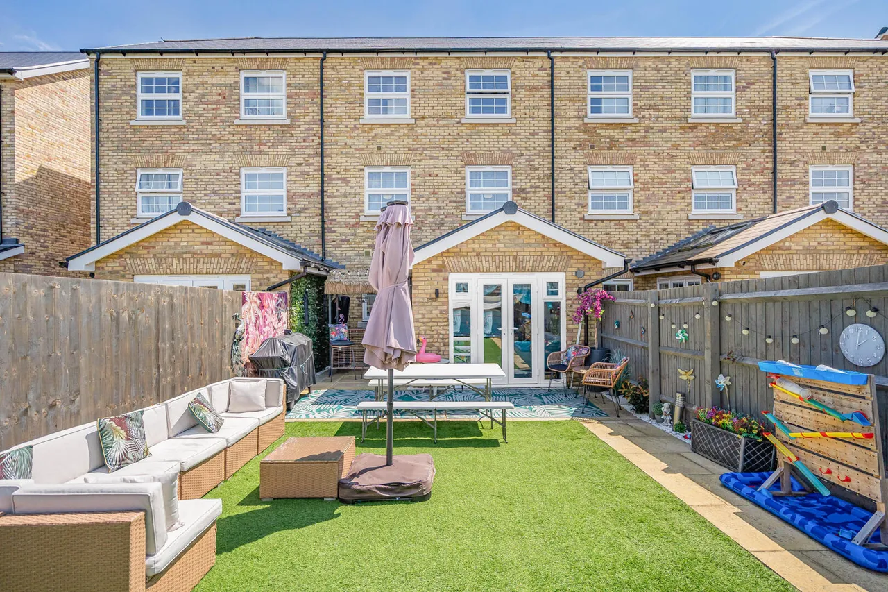 5 bed house for sale, Tutte Gardens, Newmarket, CB8