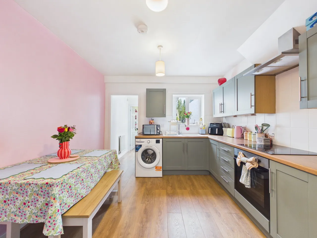 Slaney Street, Oakengates, TF2, photo 2