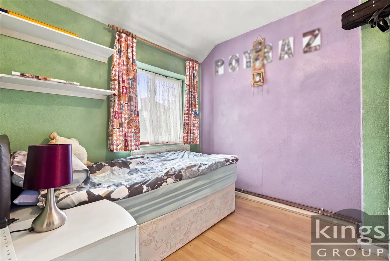 Ashdown Road, Enfield, photo 17