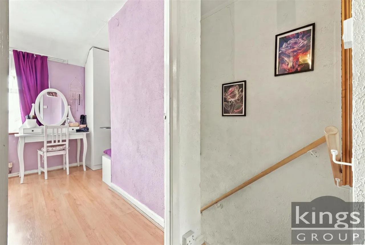 Ashdown Road, Enfield, photo 20