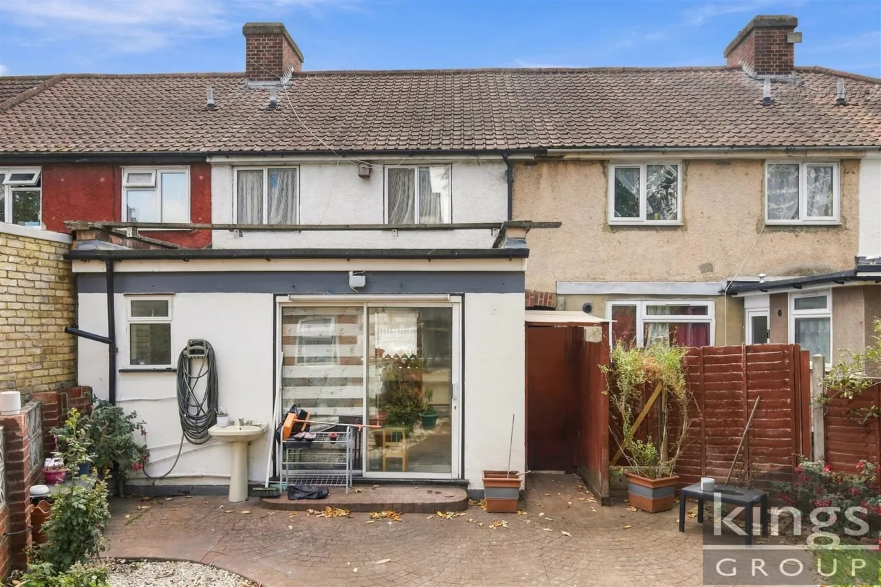 Ashdown Road, Enfield, photo 26