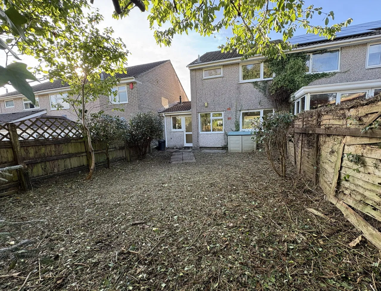 Hawthorn Road, Bishopsmead, photo 9