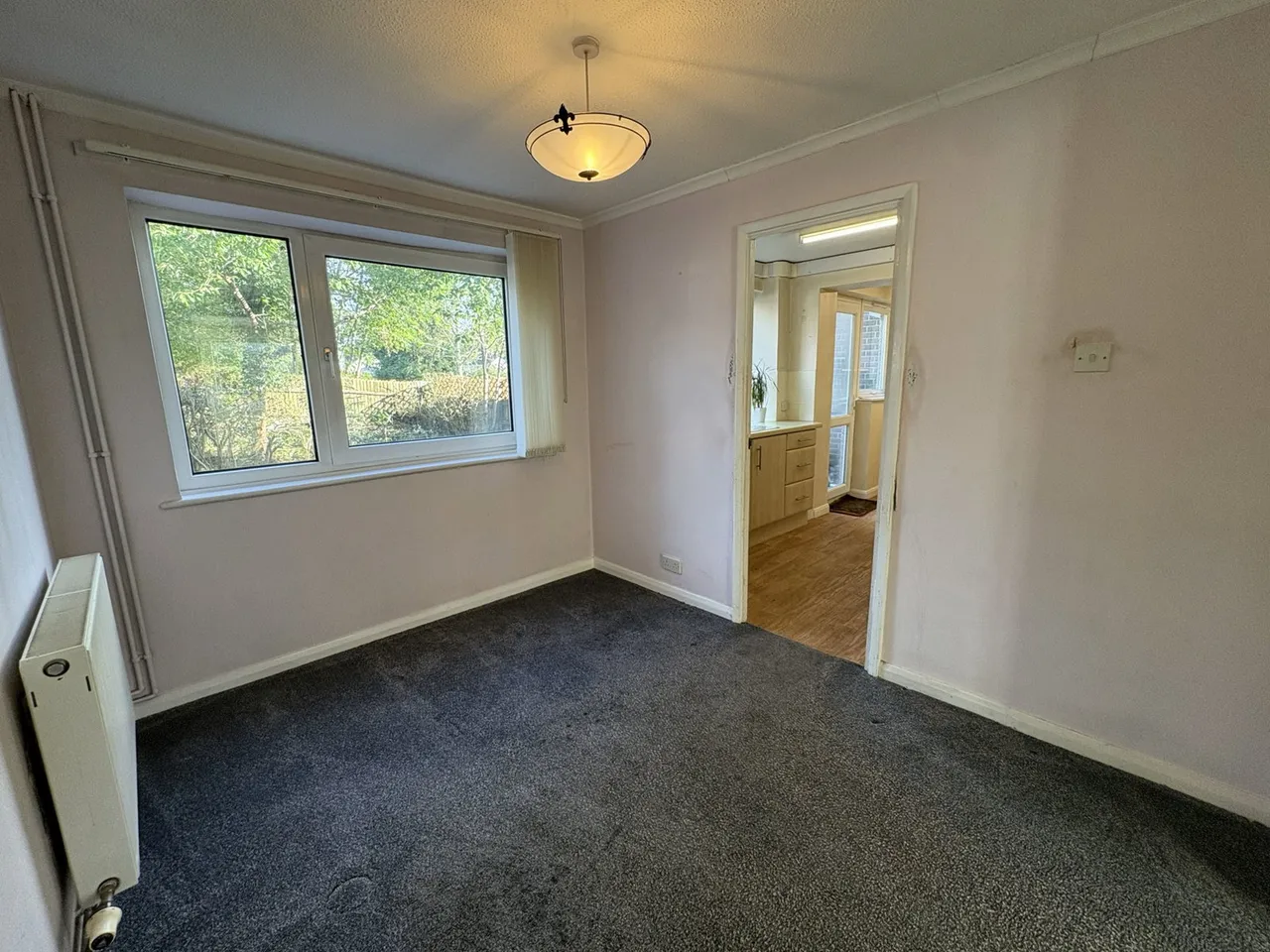 Hawthorn Road, Bishopsmead, photo 4