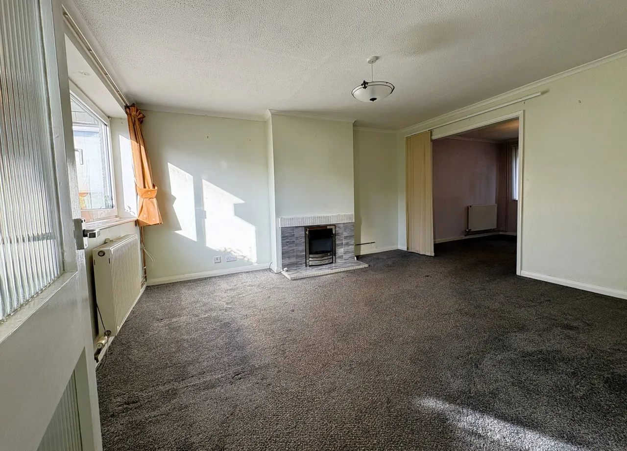 Hawthorn Road, Bishopsmead, photo 3