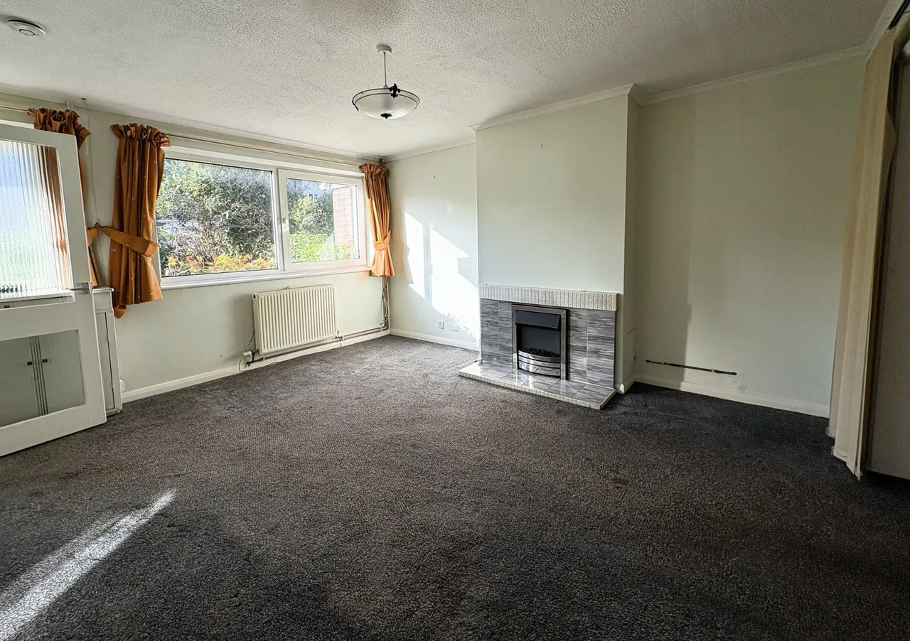 Hawthorn Road, Bishopsmead, photo 2