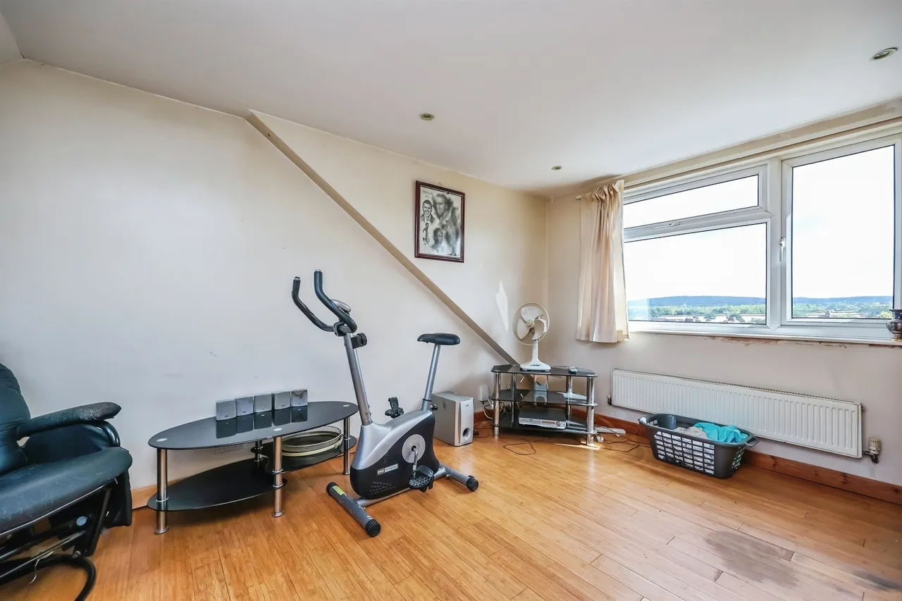 Beauvale Rise, Eastwood, NG16, photo 13