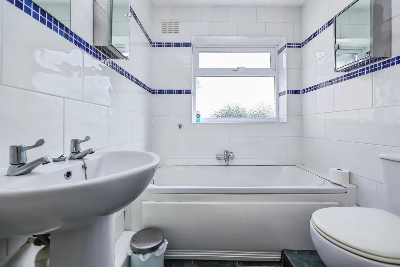Beauvale Rise, Eastwood, NG16, photo 12