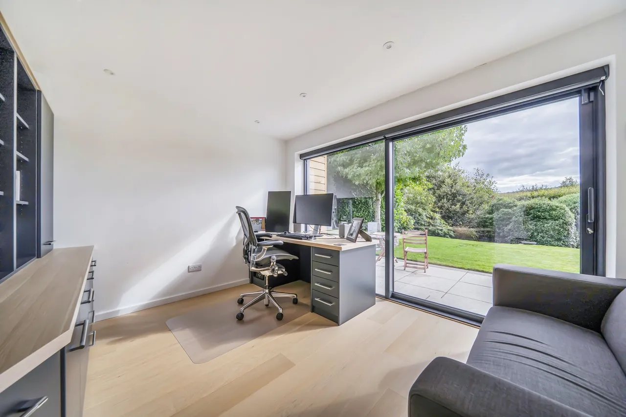 Chantry Close, Storrington, RH20, photo 29
