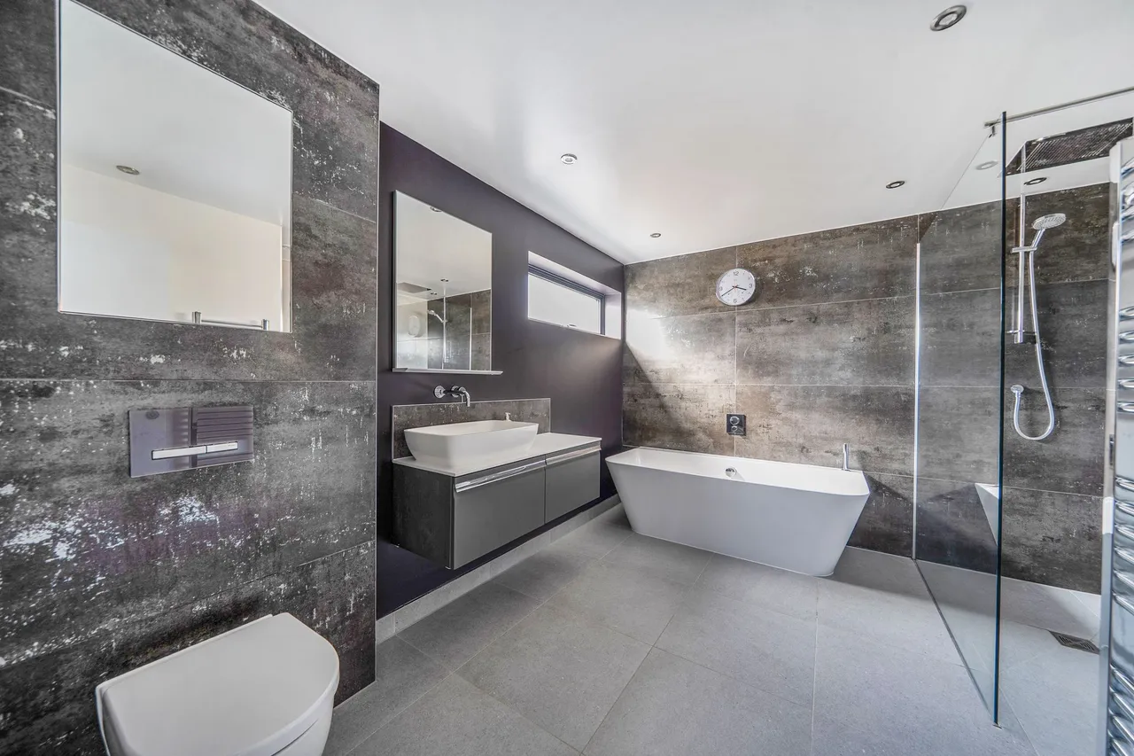 Chantry Close, Storrington, RH20, photo 24