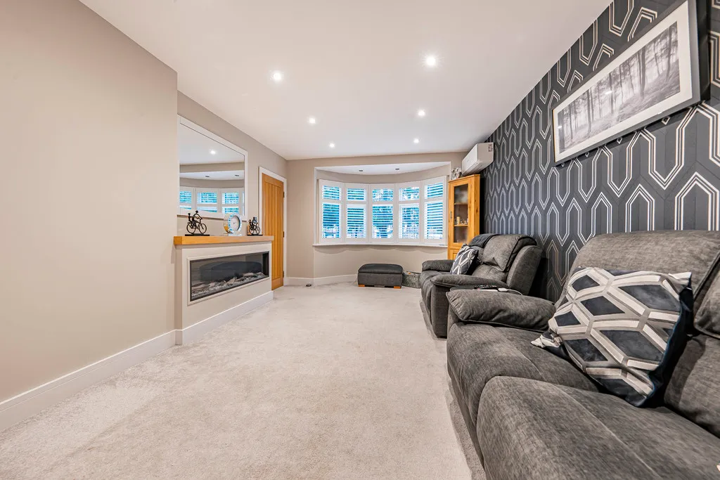 Long Lane, Hillingdon, UB10, photo 41