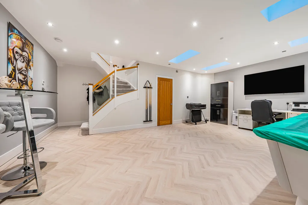 Long Lane, Hillingdon, UB10, photo 9