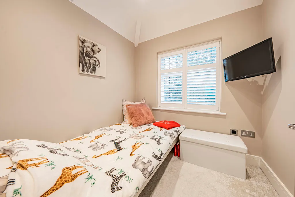 Long Lane, Hillingdon, UB10, photo 18