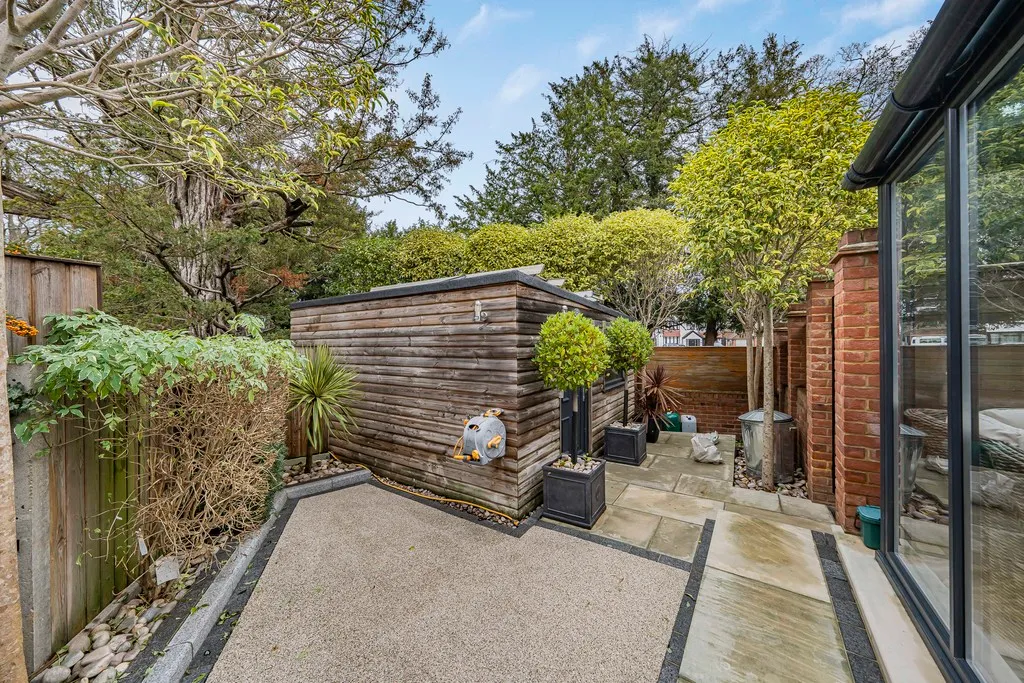 Long Lane, Hillingdon, UB10, photo 11