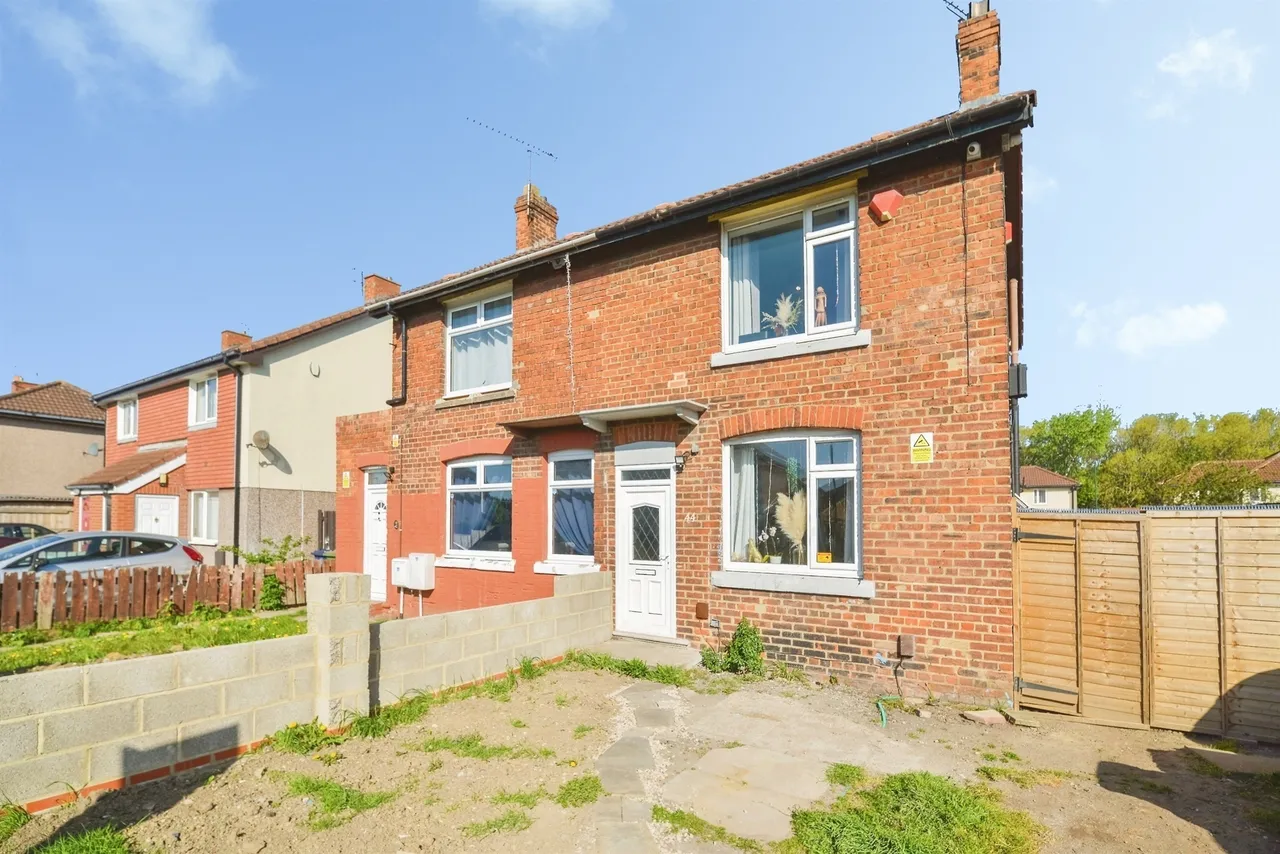 2 bed house for sale — Eastcroft Road, Middlesbrough